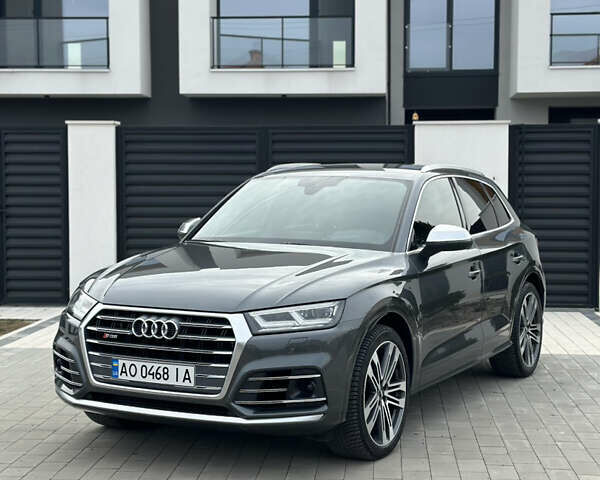 Сірий Ауді SQ5, об'ємом двигуна 3 л та пробігом 174 тис. км за 41999 $, фото 1 на Automoto.ua