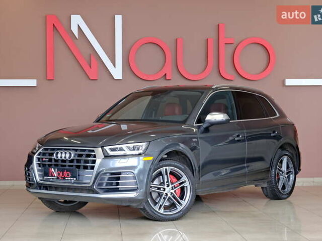 Серый Ауди SQ5, объемом двигателя 3 л и пробегом 66 тыс. км за 37900 $, фото 1 на Automoto.ua