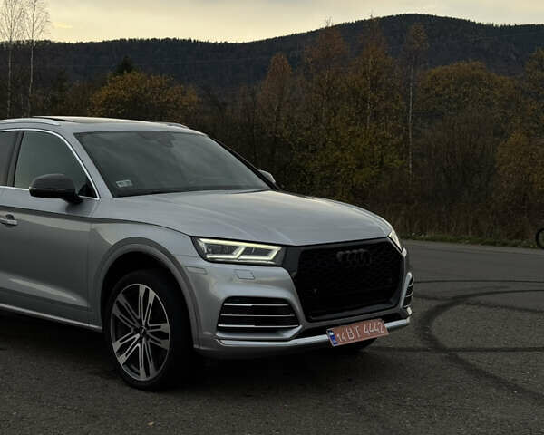 Серый Ауди SQ5, объемом двигателя 3 л и пробегом 135 тыс. км за 39950 $, фото 1 на Automoto.ua