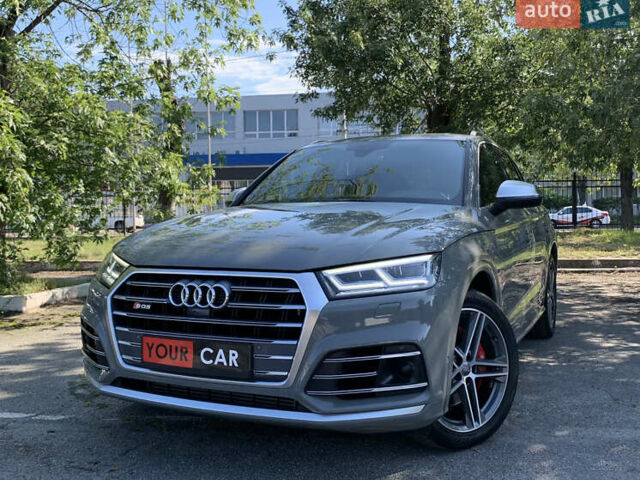 Серый Ауди SQ5, объемом двигателя 3 л и пробегом 69 тыс. км за 44000 $, фото 1 на Automoto.ua
