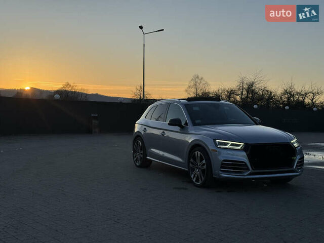 Серый Ауди SQ5, объемом двигателя 3 л и пробегом 130 тыс. км за 39999 $, фото 1 на Automoto.ua