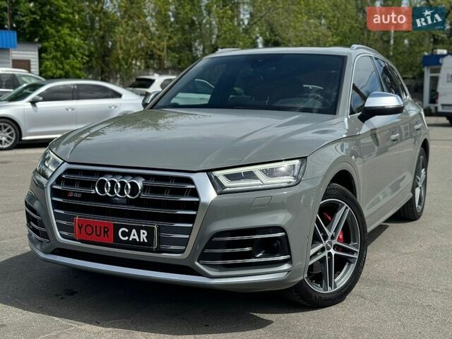 Серый Ауди SQ5, объемом двигателя 3 л и пробегом 77 тыс. км за 40950 $, фото 1 на Automoto.ua