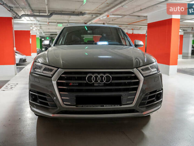 Сірий Ауді SQ5, об'ємом двигуна 3 л та пробігом 45 тис. км за 45980 $, фото 1 на Automoto.ua