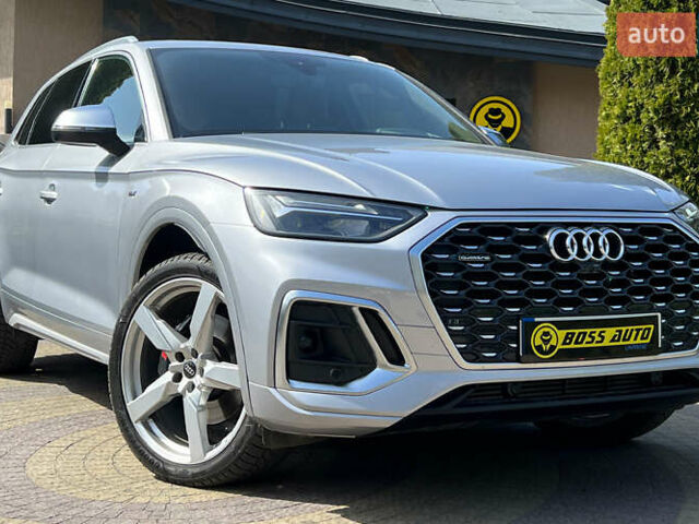 Серый Ауди SQ5, объемом двигателя 3 л и пробегом 33 тыс. км за 41900 $, фото 1 на Automoto.ua