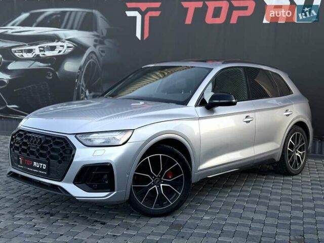 Сірий Ауді SQ5, об'ємом двигуна 3 л та пробігом 18 тис. км за 35500 $, фото 1 на Automoto.ua