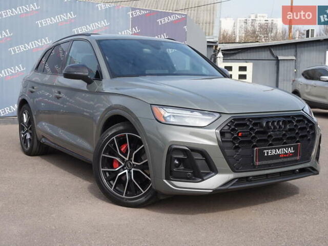 Серый Ауди SQ5, объемом двигателя 3 л и пробегом 21 тыс. км за 59900 $, фото 1 на Automoto.ua