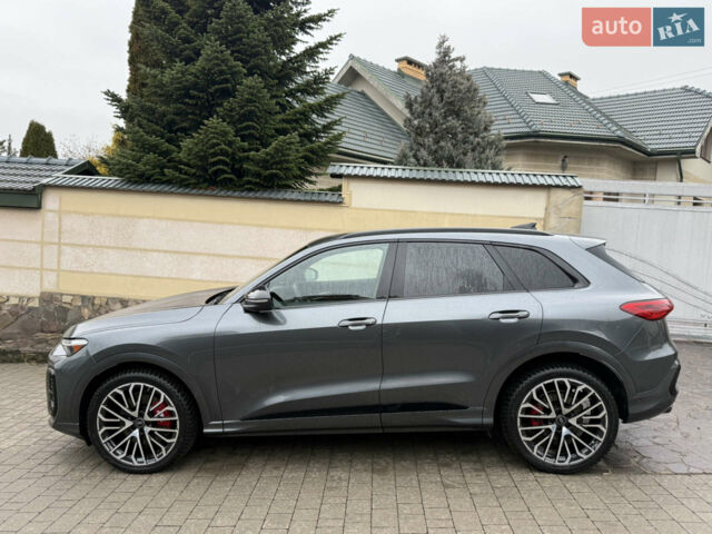 Сірий Ауді SQ5, об'ємом двигуна 2.99 л та пробігом 2 тис. км за 77500 $, фото 1 на Automoto.ua