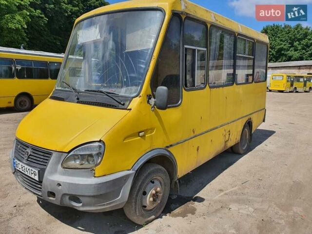 Желтый БАЗ 2215, объемом двигателя 12 л и пробегом 800 тыс. км за 800 $, фото 1 на Automoto.ua