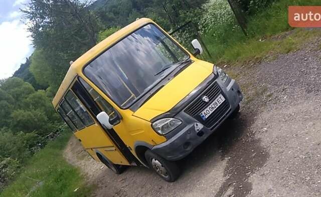 Жовтий БАЗ 2215, об'ємом двигуна 2.3 л та пробігом 300 тис. км за 700 $, фото 1 на Automoto.ua