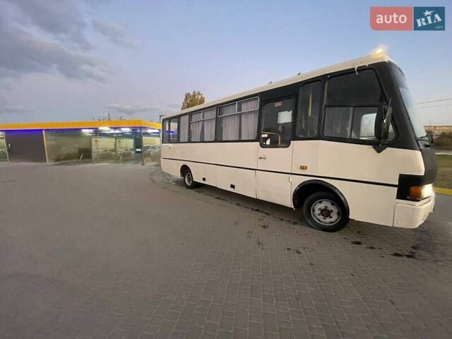 Белый БАЗ А 079 Эталон, объемом двигателя 5.7 л и пробегом 400 тыс. км за 6800 $, фото 1 на Automoto.ua