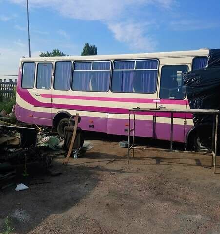 Белый БАЗ А 079 Эталон, объемом двигателя 5.7 л и пробегом 35 тыс. км за 5000 $, фото 1 на Automoto.ua