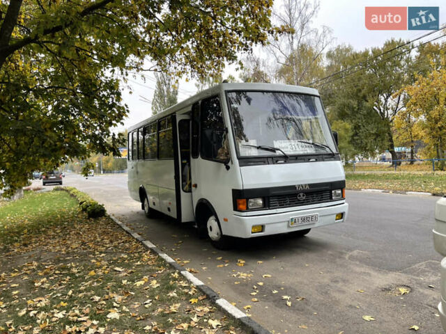 Белый БАЗ А 079 Эталон, объемом двигателя 5.7 л и пробегом 333 тыс. км за 12800 $, фото 1 на Automoto.ua