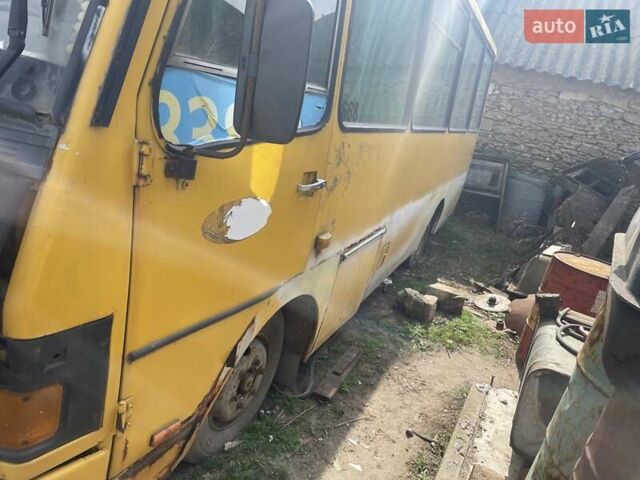 Желтый БАЗ А 079 Эталон, объемом двигателя 5.68 л и пробегом 20 тыс. км за 2200 $, фото 1 на Automoto.ua