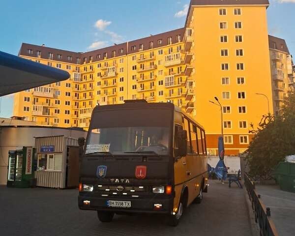 Желтый БАЗ А 079 Эталон, объемом двигателя 5.68 л и пробегом 500 тыс. км за 6500 $, фото 1 на Automoto.ua