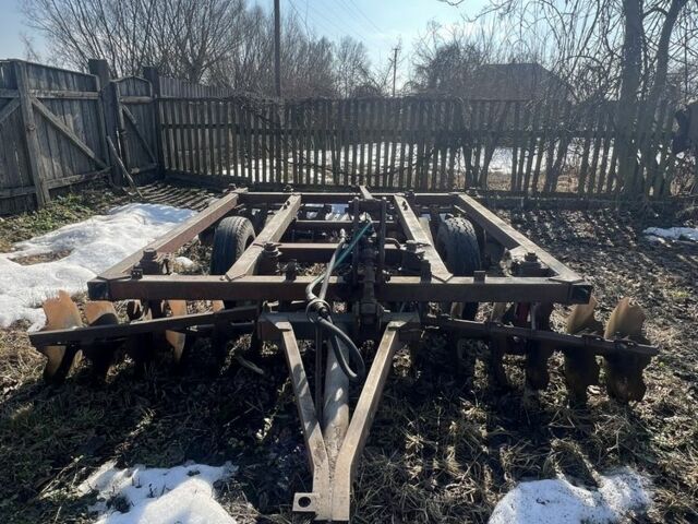 Красный БДТ 3, объемом двигателя 0 л и пробегом 0 тыс. км за 1300 $, фото 1 на Automoto.ua