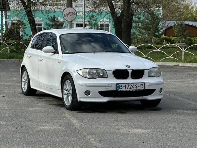 Белый БМВ 1 Серия, объемом двигателя 2 л и пробегом 316 тыс. км за 6200 $, фото 1 на Automoto.ua