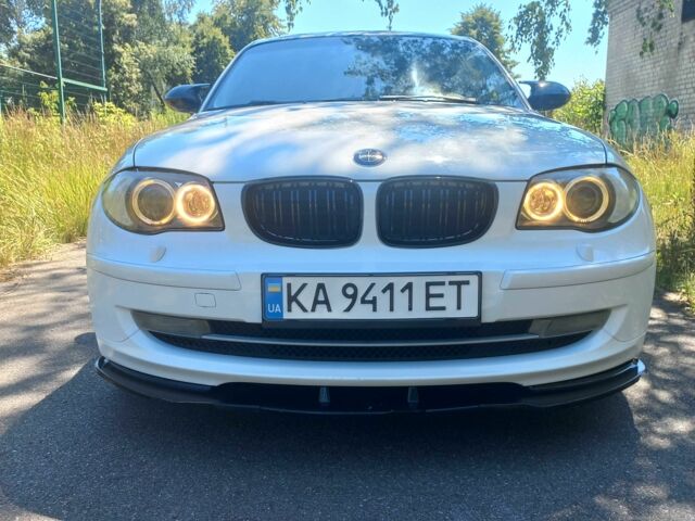 Белый БМВ 1 Серия, объемом двигателя 2 л и пробегом 232 тыс. км за 7116 $, фото 1 на Automoto.ua