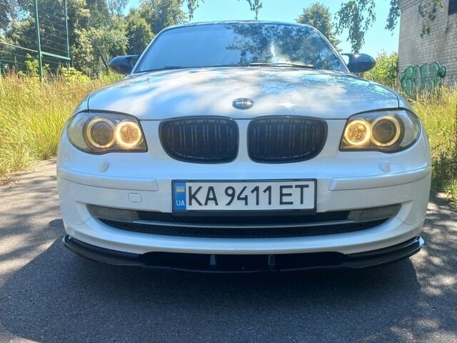 Белый БМВ 1 Серия, объемом двигателя 2 л и пробегом 232 тыс. км за 6500 $, фото 1 на Automoto.ua