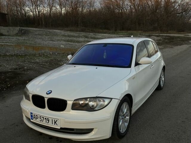 Белый БМВ 1 Серия, объемом двигателя 2 л и пробегом 250 тыс. км за 5499 $, фото 1 на Automoto.ua