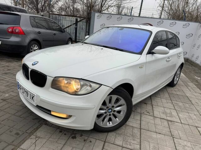 Белый БМВ 1 Серия, объемом двигателя 2 л и пробегом 240 тыс. км за 6700 $, фото 1 на Automoto.ua