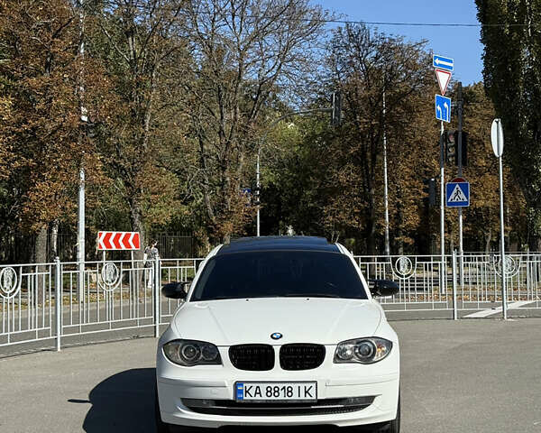 Белый БМВ 1 Серия, объемом двигателя 1.6 л и пробегом 266 тыс. км за 6500 $, фото 1 на Automoto.ua
