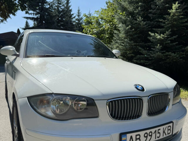 Білий БМВ 1 Серія, об'ємом двигуна 2 л та пробігом 270 тис. км за 5550 $, фото 1 на Automoto.ua