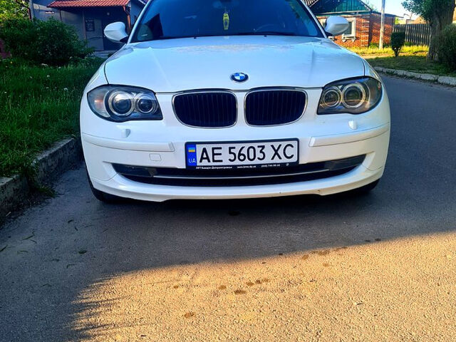 Белый БМВ 1 Серия, объемом двигателя 2 л и пробегом 159 тыс. км за 6300 $, фото 1 на Automoto.ua