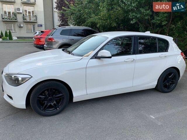 Білий БМВ 1 Серія, об'ємом двигуна 2 л та пробігом 306 тис. км за 8300 $, фото 1 на Automoto.ua