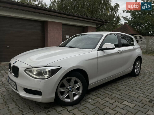 Белый БМВ 1 Серия, объемом двигателя 2 л и пробегом 283 тыс. км за 11600 $, фото 1 на Automoto.ua