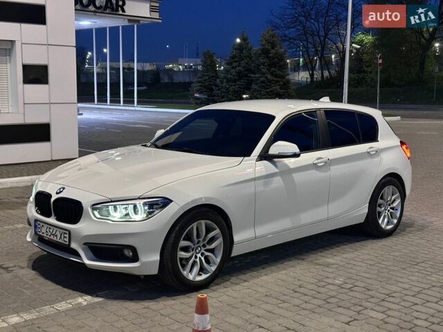 Белый БМВ 1 Серия, объемом двигателя 1.5 л и пробегом 241 тыс. км за 11699 $, фото 1 на Automoto.ua