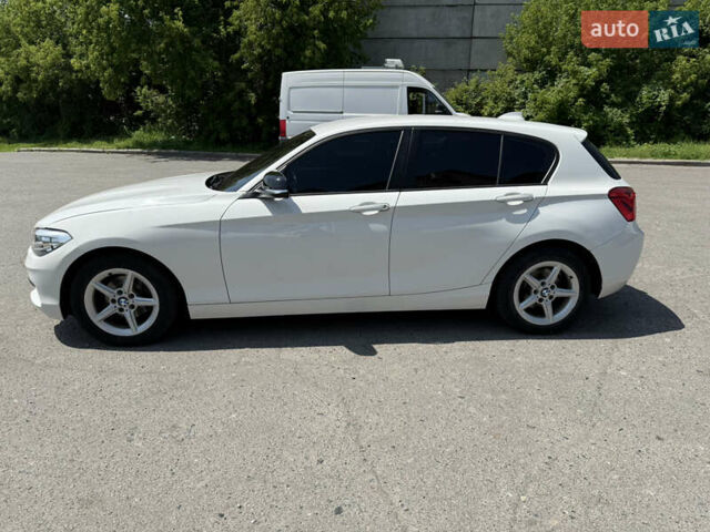 Белый БМВ 1 Серия, объемом двигателя 1.5 л и пробегом 110 тыс. км за 12000 $, фото 1 на Automoto.ua