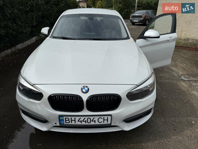 Белый БМВ 1 Серия, объемом двигателя 1.5 л и пробегом 145 тыс. км за 16000 $, фото 1 на Automoto.ua