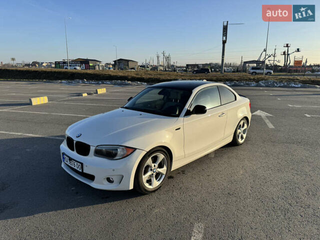 Білий БМВ 1 Серія, об'ємом двигуна 3 л та пробігом 174 тис. км за 13000 $, фото 1 на Automoto.ua