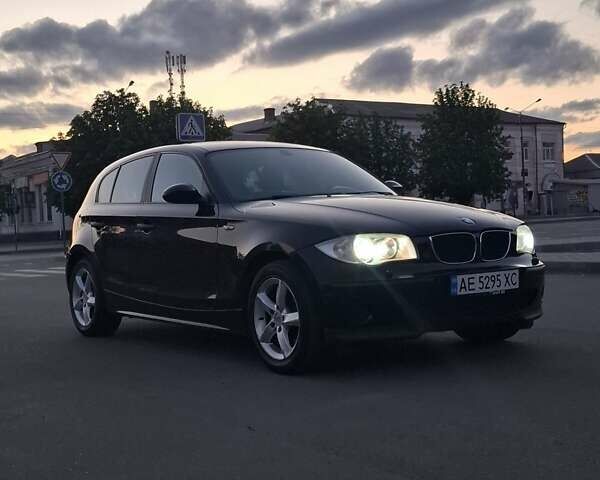 Черный БМВ 1 Серия, объемом двигателя 1.6 л и пробегом 216 тыс. км за 4899 $, фото 1 на Automoto.ua