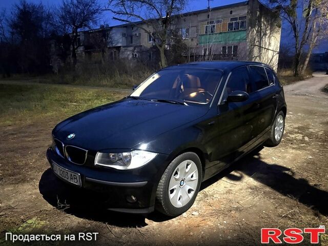 Черный БМВ 1 Серия, объемом двигателя 1.6 л и пробегом 251 тыс. км за 5000 $, фото 1 на Automoto.ua
