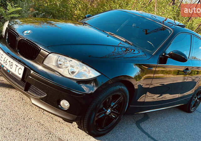 Черный БМВ 1 Серия, объемом двигателя 1.6 л и пробегом 247 тыс. км за 8800 $, фото 1 на Automoto.ua