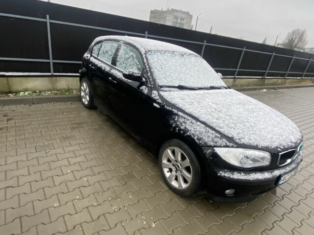 Черный БМВ 1 Серия, объемом двигателя 2 л и пробегом 200 тыс. км за 3500 $, фото 1 на Automoto.ua