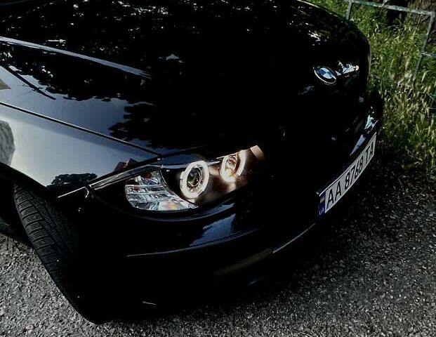 Черный БМВ 1 Серия, объемом двигателя 2 л и пробегом 279 тыс. км за 5500 $, фото 1 на Automoto.ua