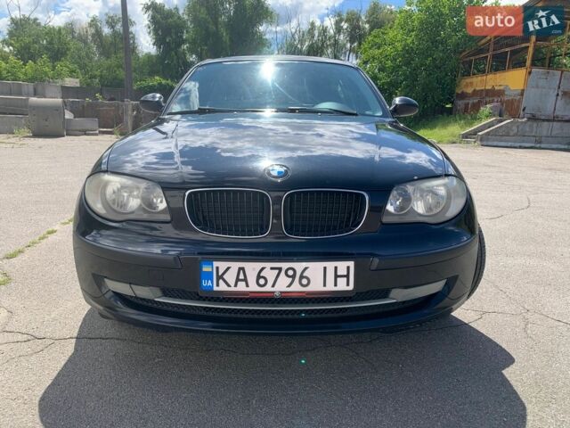 Черный БМВ 1 Серия, объемом двигателя 2 л и пробегом 303 тыс. км за 6000 $, фото 1 на Automoto.ua