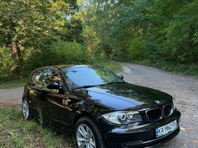 Черный БМВ 1 Серия, объемом двигателя 2 л и пробегом 250 тыс. км за 6800 $, фото 1 на Automoto.ua