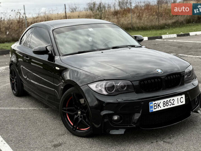 Черный БМВ 1 Серия, объемом двигателя 2 л и пробегом 240 тыс. км за 9500 $, фото 1 на Automoto.ua