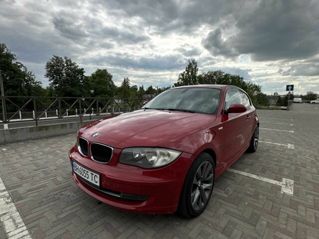 Червоний БМВ 1 Серія, об'ємом двигуна 2 л та пробігом 290 тис. км за 7571 $, фото 1 на Automoto.ua