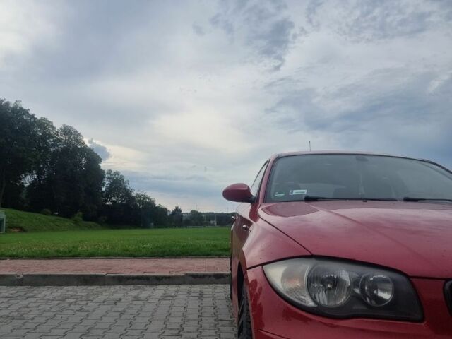 Красный БМВ 1 Серия, объемом двигателя 1.6 л и пробегом 187 тыс. км за 4500 $, фото 1 на Automoto.ua