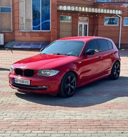 Красный БМВ 1 Серия, объемом двигателя 2 л и пробегом 221 тыс. км за 6999 $, фото 1 на Automoto.ua