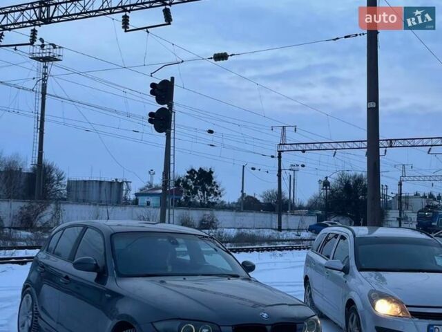 Серый БМВ 1 Серия, объемом двигателя 2 л и пробегом 333 тыс. км за 3700 $, фото 1 на Automoto.ua