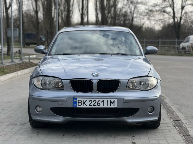 Серый БМВ 1 Серия, объемом двигателя 2 л и пробегом 290 тыс. км за 5499 $, фото 1 на Automoto.ua