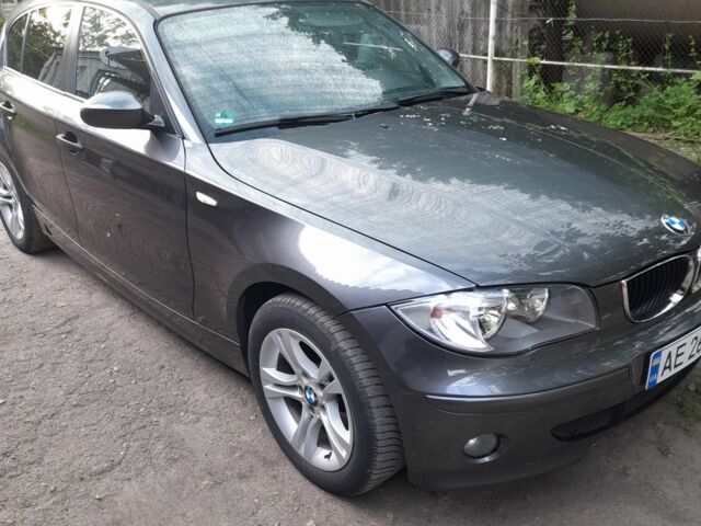 Серый БМВ 1 Серия, объемом двигателя 1.6 л и пробегом 156 тыс. км за 5600 $, фото 1 на Automoto.ua