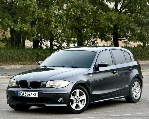Серый БМВ 1 Серия, объемом двигателя 2 л и пробегом 258 тыс. км за 5800 $, фото 1 на Automoto.ua