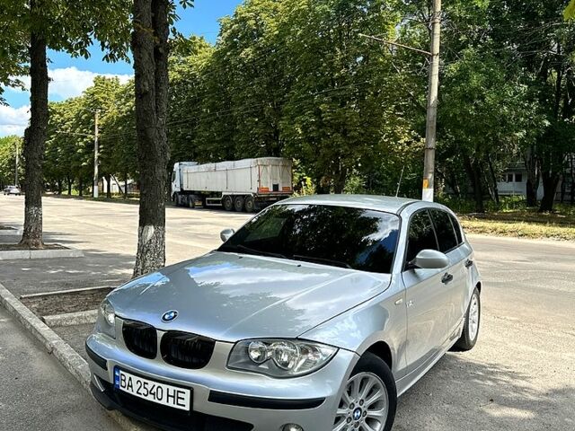 Серый БМВ 1 Серия, объемом двигателя 1.6 л и пробегом 350 тыс. км за 5650 $, фото 1 на Automoto.ua