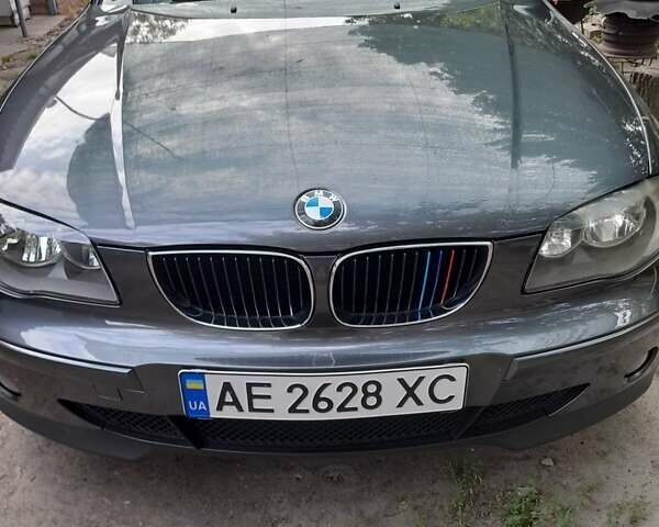 Серый БМВ 1 Серия, объемом двигателя 1.6 л и пробегом 154 тыс. км за 5600 $, фото 1 на Automoto.ua